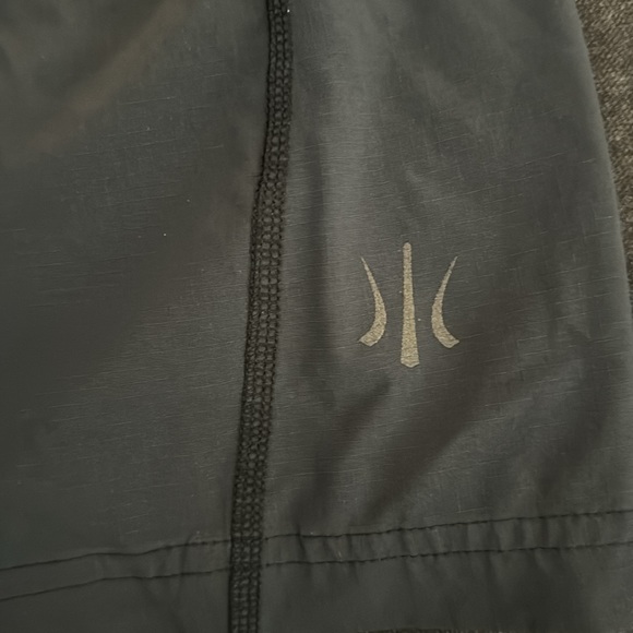 Rhone shorts - Picture 3 of 4